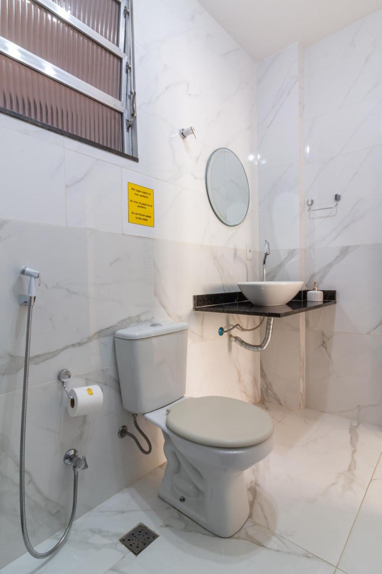 Apartment Aconchego Em Copacabana - 8 Pessoas - Sf704 Z3 Rio de Janeiro