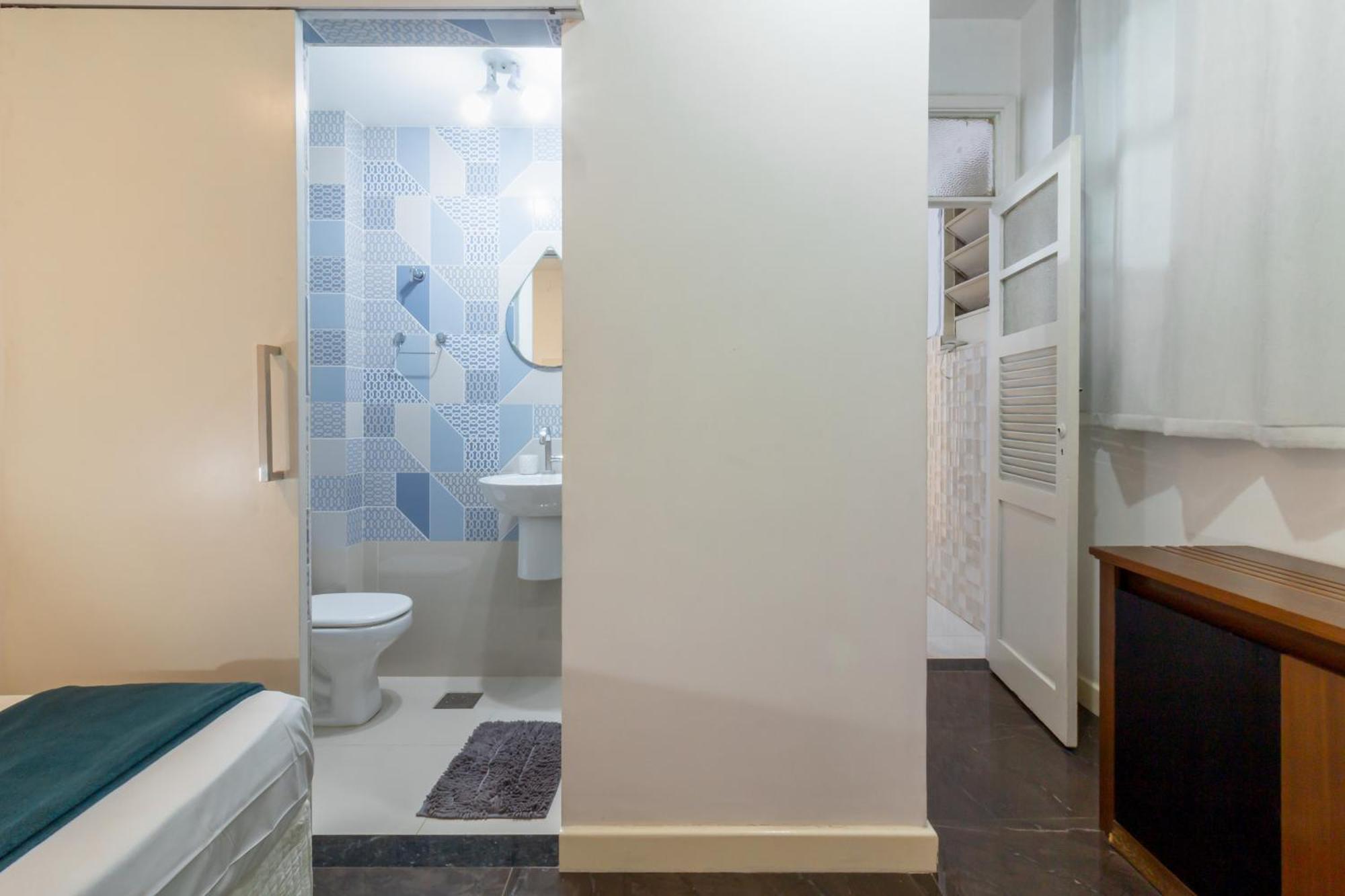 Apartment Aconchego Em Copacabana - 8 Pessoas - Sf704 Z3 *